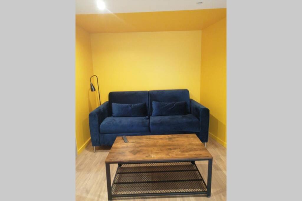 Charmant Appartement Avec Terrasse Pont-de-lʼIsère Eksteriør billede