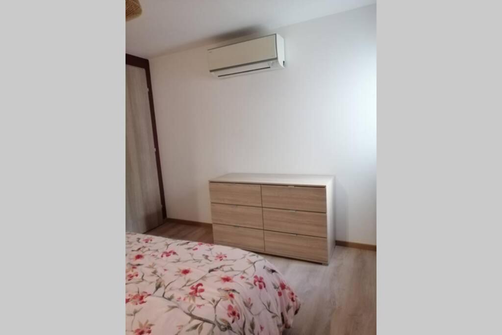 Charmant Appartement Avec Terrasse Pont-de-lʼIsère Eksteriør billede